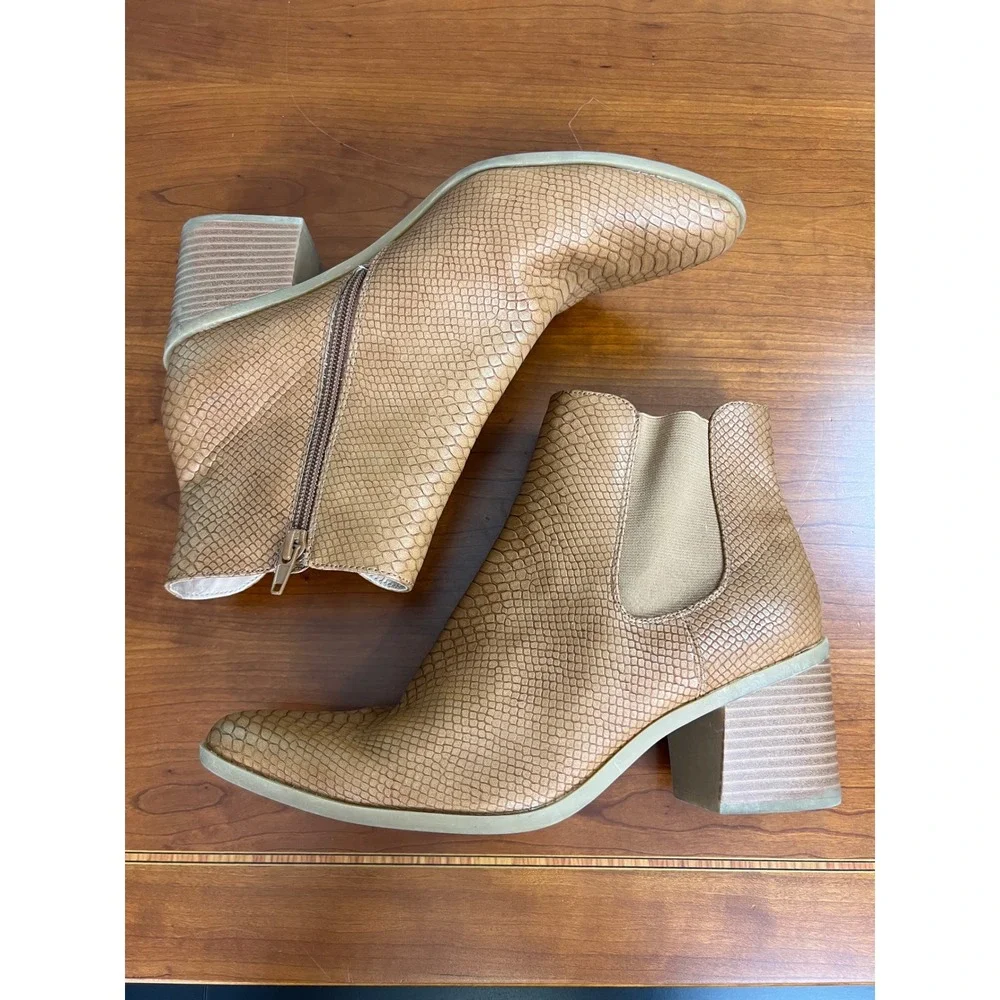 Kiki Tan Faux Snakeskin‎ Ankle Boots Block Heel Pointed Toe Booties Size 9M